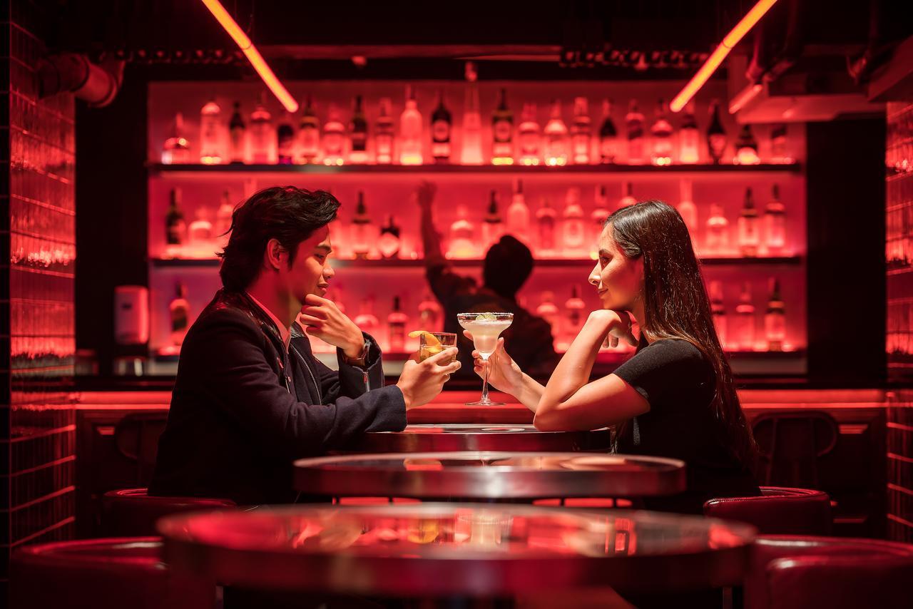 アカラ ホテル バンコク都 エクステリア 写真 The bar at the Mandarin Oriental, Bangkok